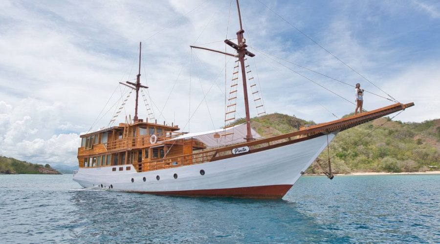 PINTA PHINISI BOAT KOMODO